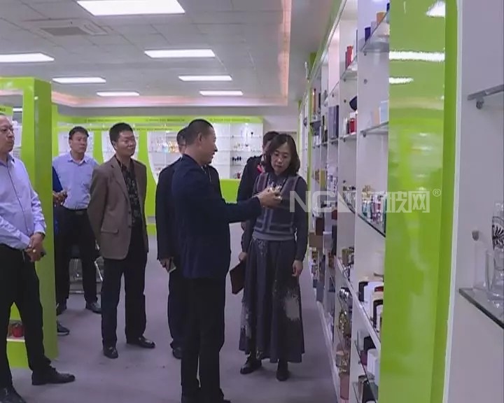 黄亚平带队赴深圳考察玻璃产业提档升级项目