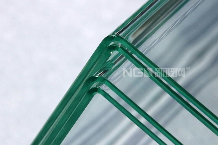 德国科学家研制直角转弯玻璃制造新工艺